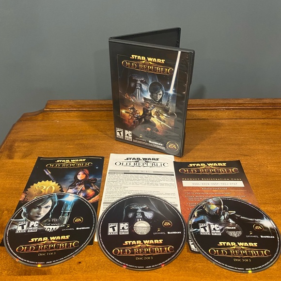 Star Wars the Old Republic PC game (2011) 3-Discs - Picture 1 of 3
